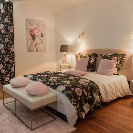 Chez La Tante Louise - Appartement Prive De Charme Passenans Bagian luar foto
