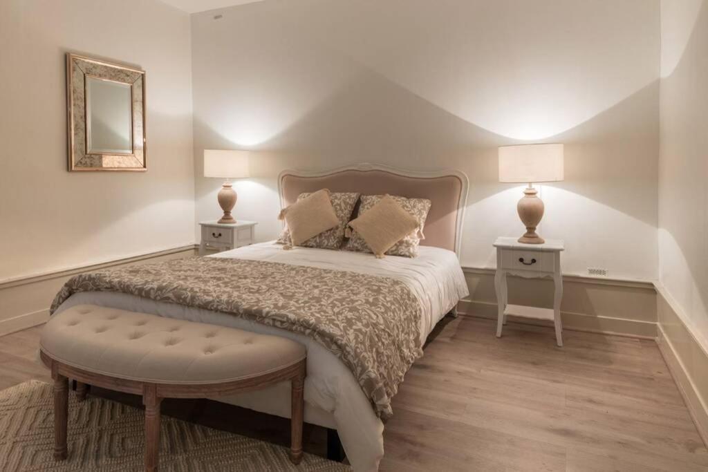 Chez La Tante Louise - Appartement Prive De Charme Passenans Bagian luar foto